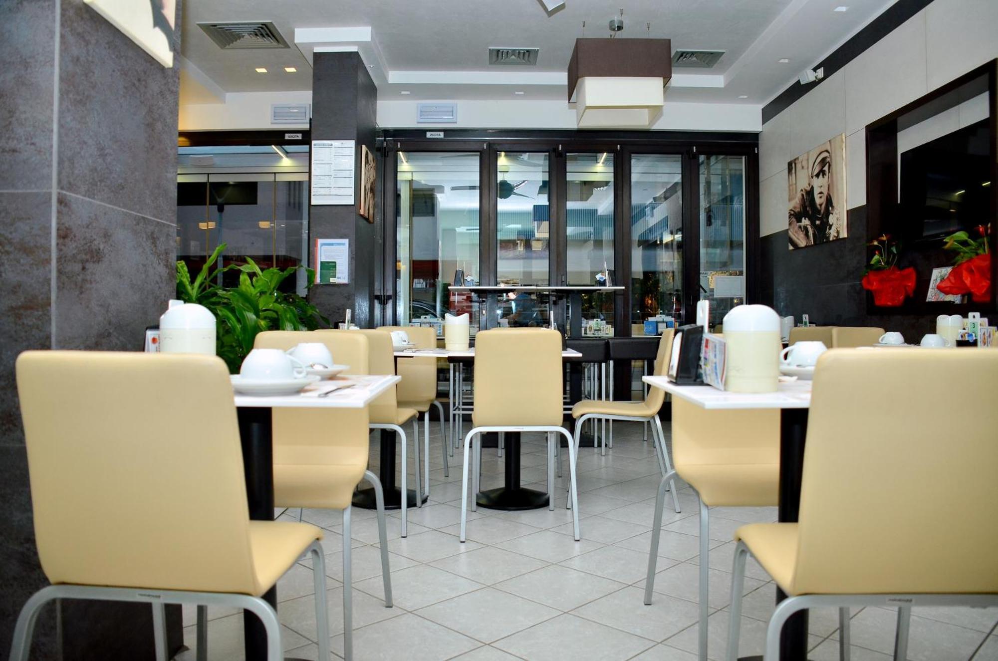 Hotel Etna Λινιάνο Σαμπιαντόρο Εξωτερικό φωτογραφία